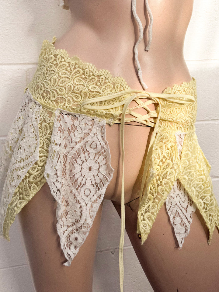 *VTG BUTTERCUP LACE PIXIE SKIRT / XS-S