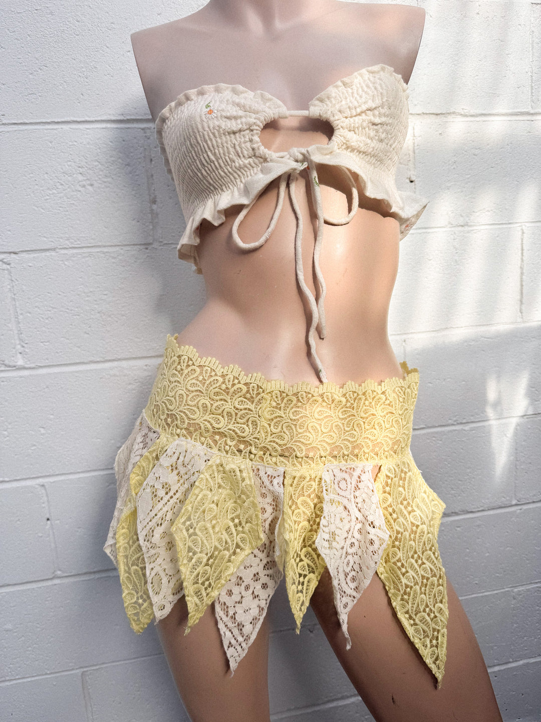 *VTG BUTTERCUP LACE PIXIE SKIRT / XS-S