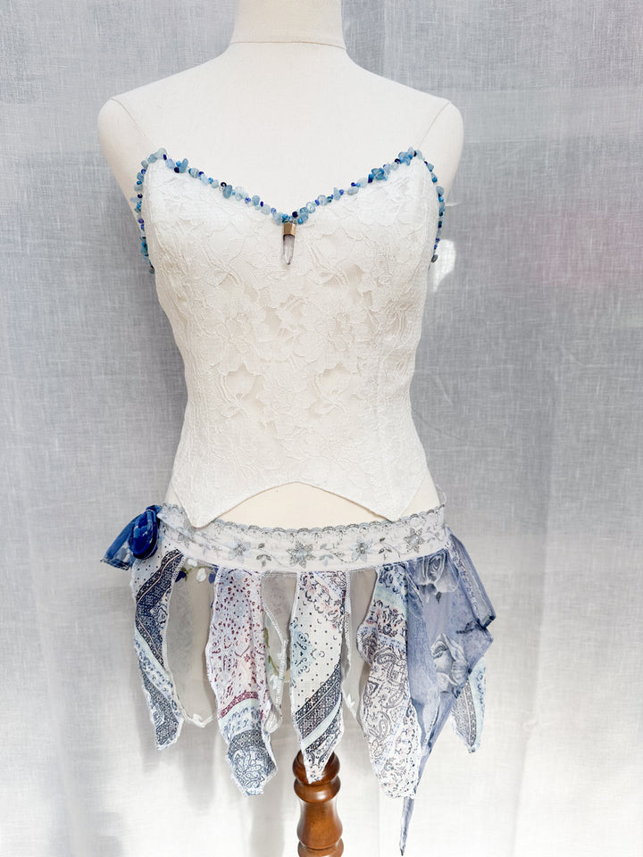 *HAND EMBELLISHED WHITE LACE CORSET / M