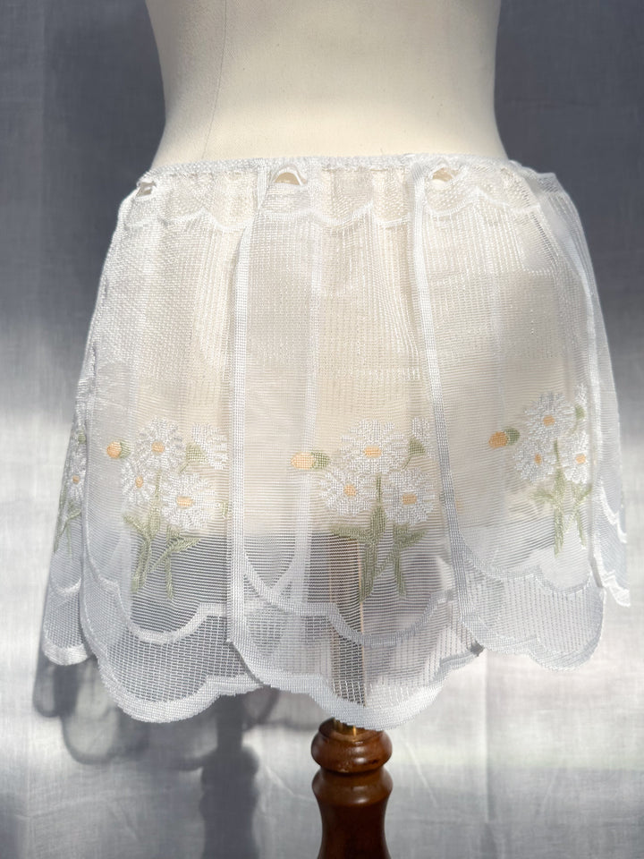 *HAND-MADE DAISY PETAL SKIRT / XS