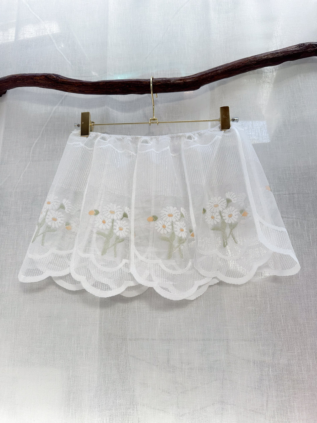 *HAND-MADE DAISY PETAL SKIRT / XS