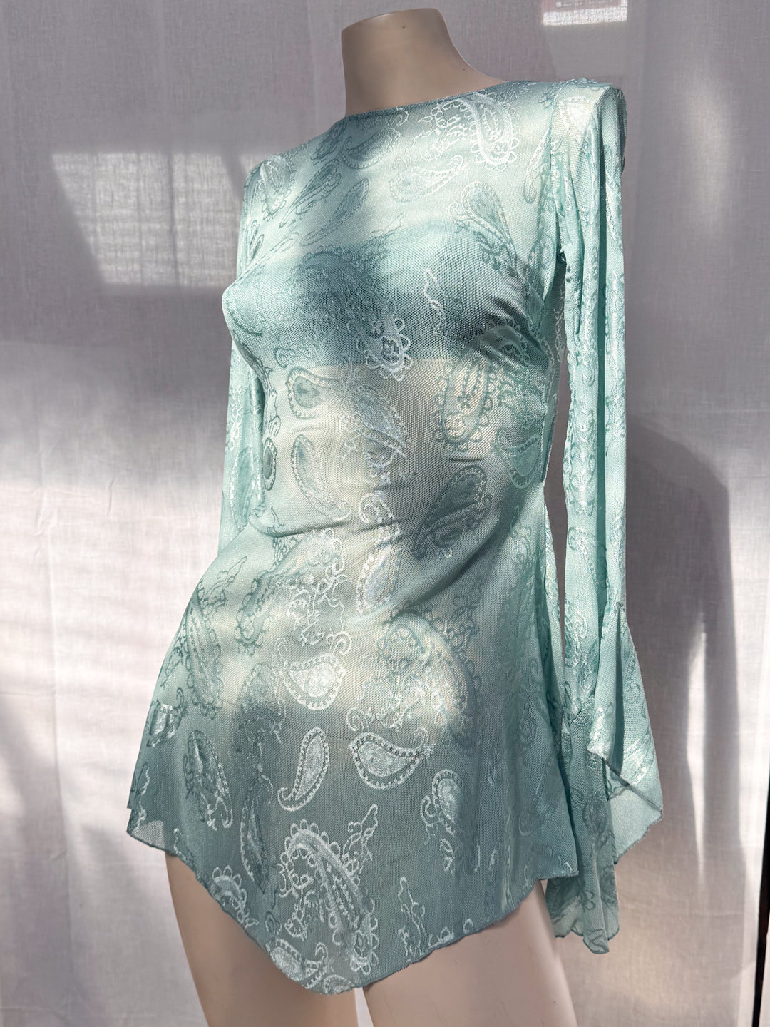 *BLUE PAISLEY BACKLESS MESH DRESS / XS
