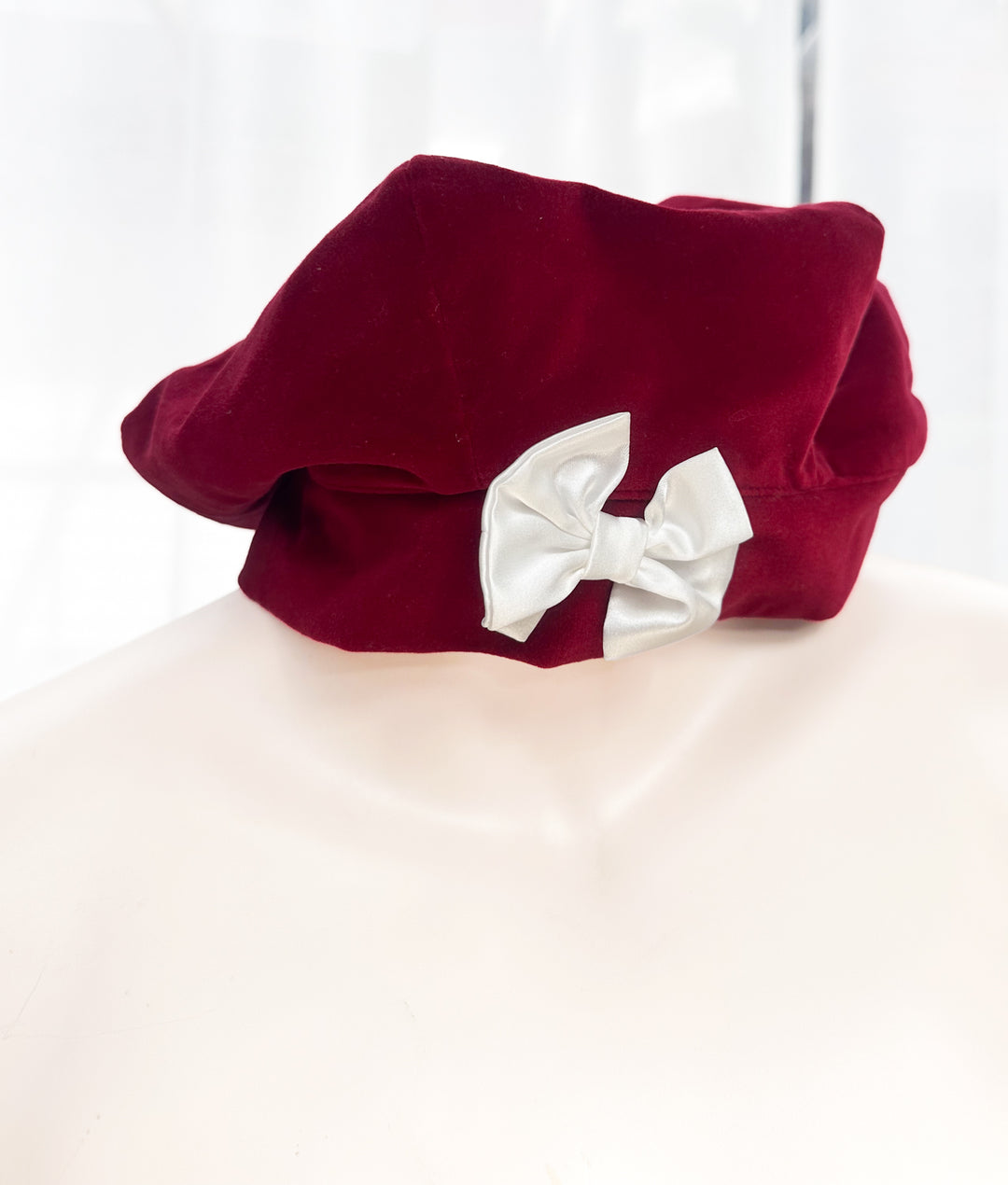 *VINTAGE VELVET BERET