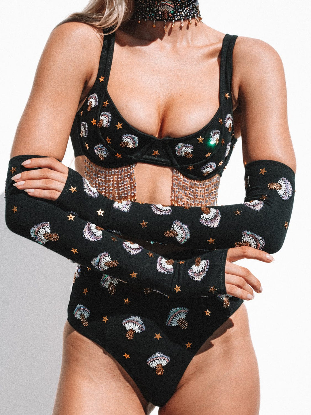 ARZAIA MUSHROOM ARM WARMERS - BLACK - Her Pony