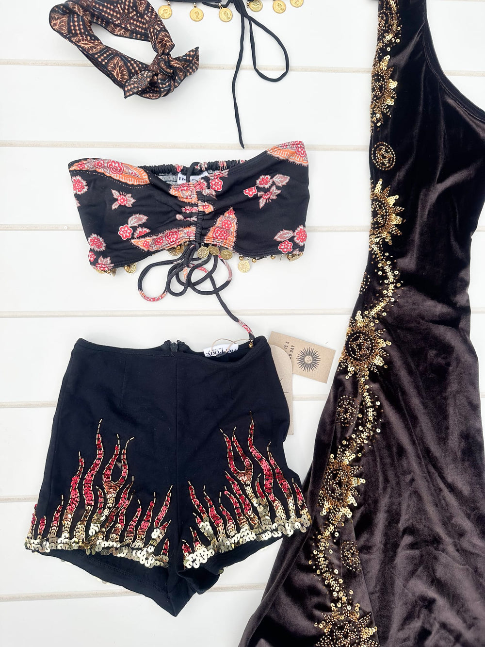 *BUNDLE 22 : BROWN CHAPS & SPARKLES / XS - SAMPLE SALE