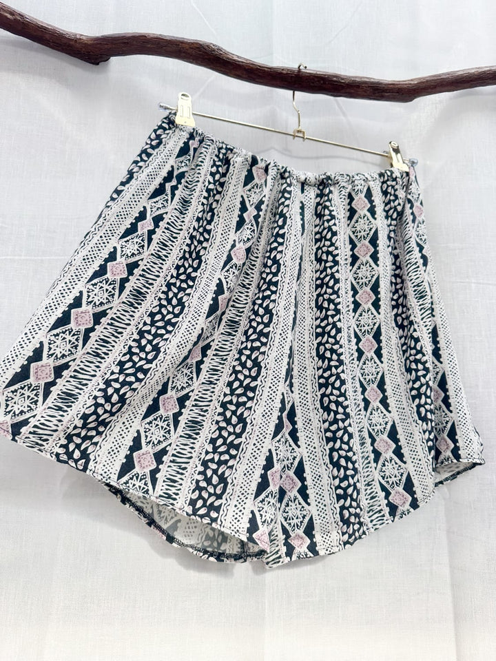 *COTTON VINTAGE SHORTS / XL - XXL - VINTAGE