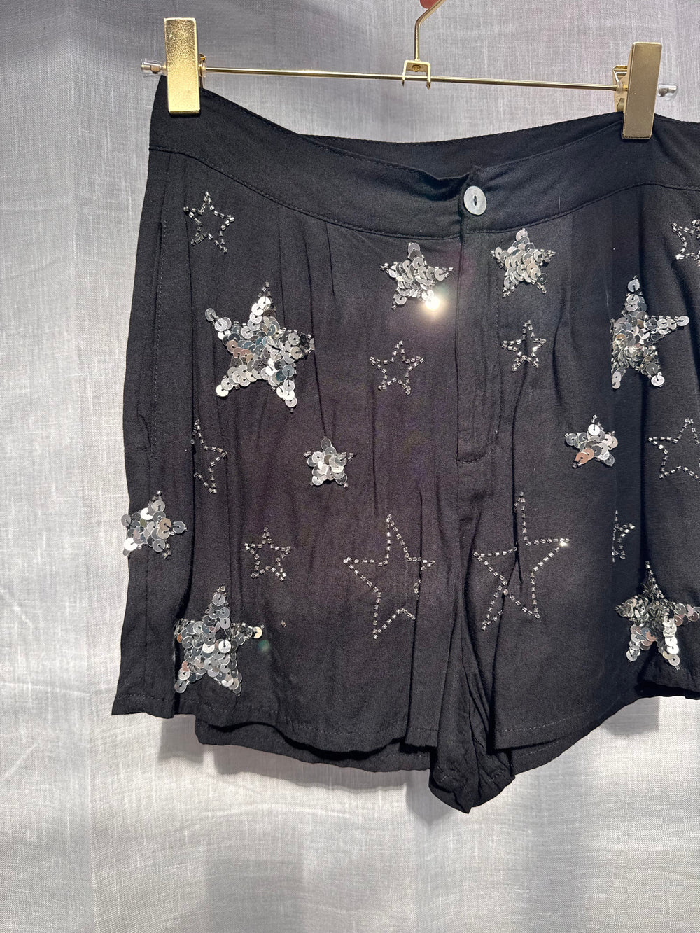 *PHOENIX BERMUDA SHORTS / XS - SAMPLE SALE