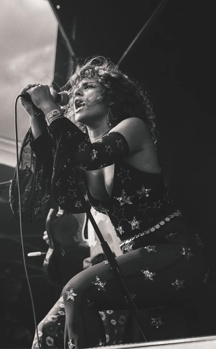 PHOENIX SPARKLE ARM WARMERS - BLACK/SILVER - Her Pony