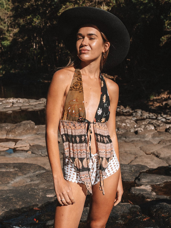 VTG  EARTHY PATCHWORK PIXIE BACKLESS HALTER TOP / XS-S - HER PONY VINTAGE