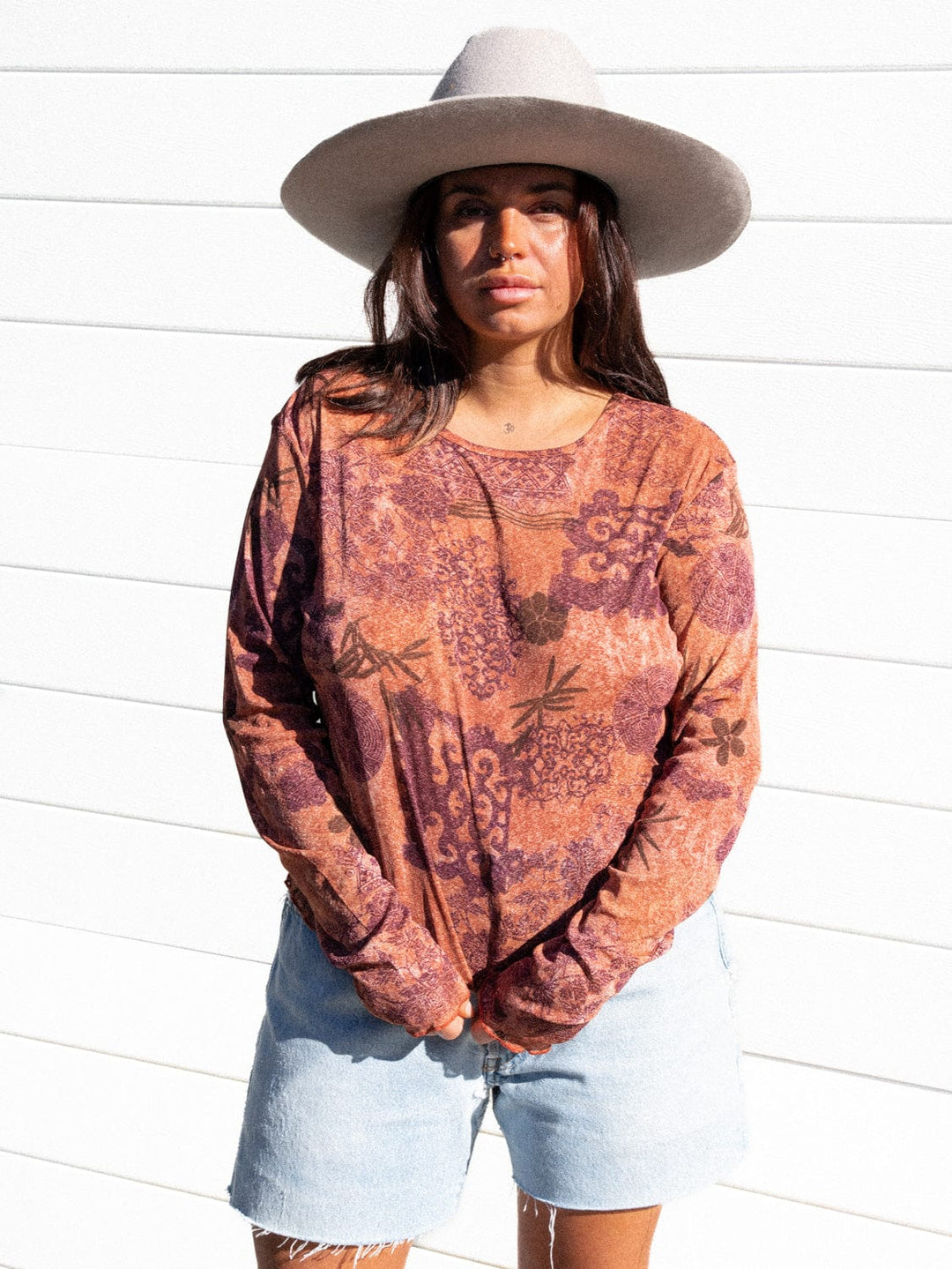 VTG TRIBAL STRETCHY LONG SLEEVE TOP / L - XL - VINTAGE