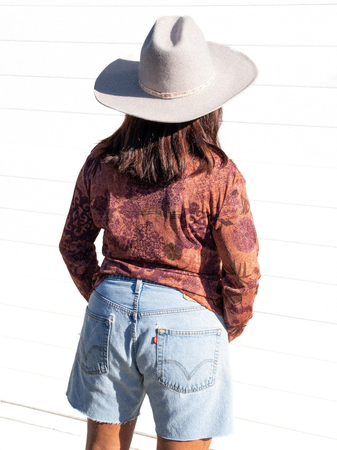 VTG TRIBAL STRETCHY LONG SLEEVE TOP / L - XL - VINTAGE