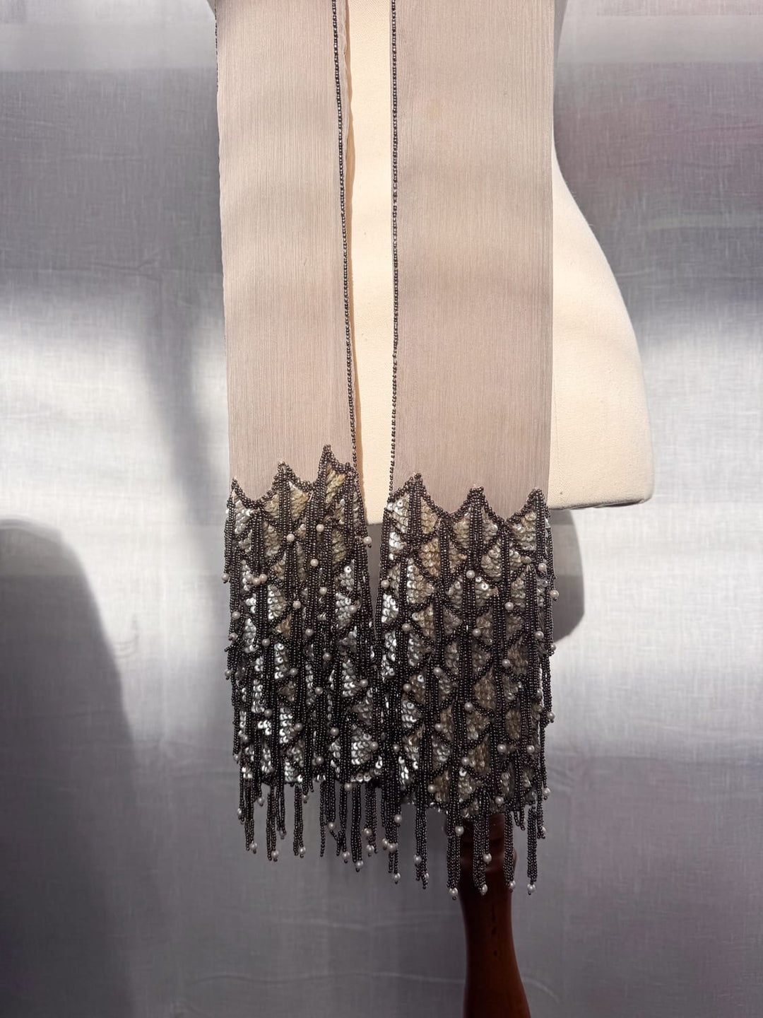 *VTG VINTAGE AND SILK BEADED MERMAID SCARF - VINTAGE